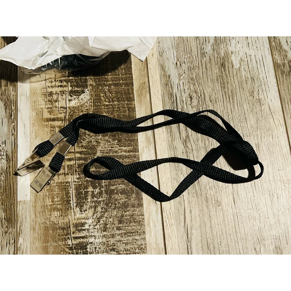 3/8'' Black Flat Opened-ended Lanyard w/ Two Bulldog Clips - 76 per pack - Image 4 of 4