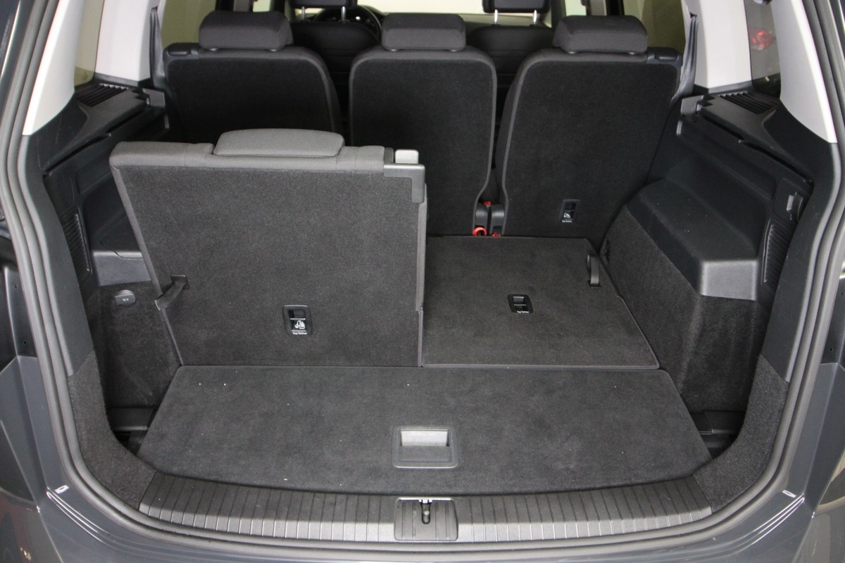 VW Touran 2,0 TDi 150 Highline DSG 7prs