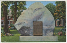 MI Postcard View Of Pine Grove Park Monument - Port Huron c1940s vintage G5