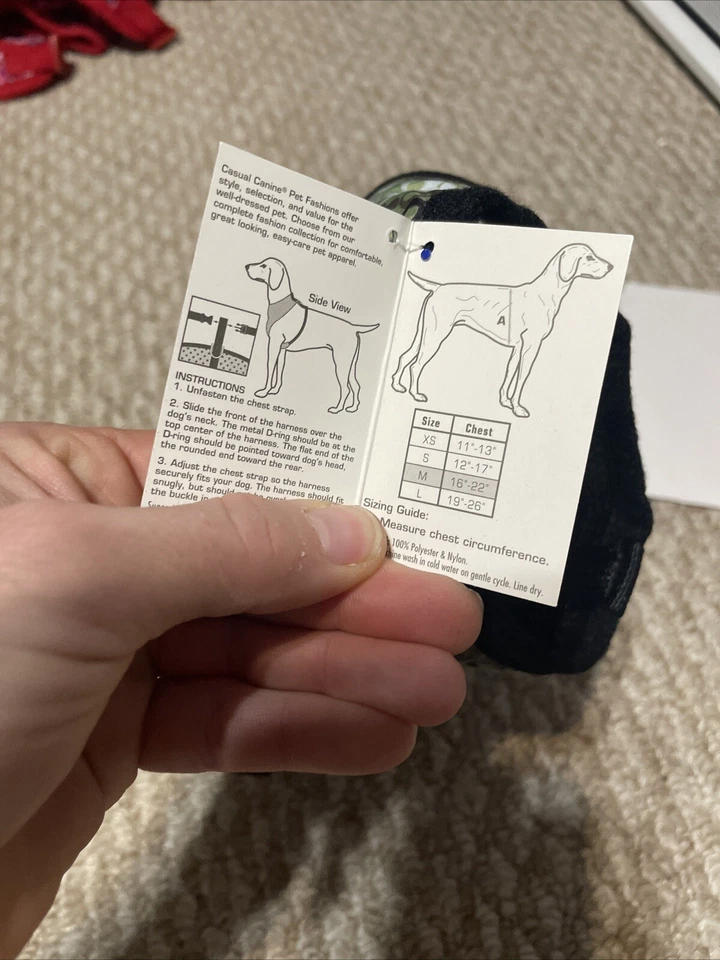 Arnés para perro mediano informal con estampado de calaveras de colección canina - Nuevo con etiquetas Foto 4 de 4