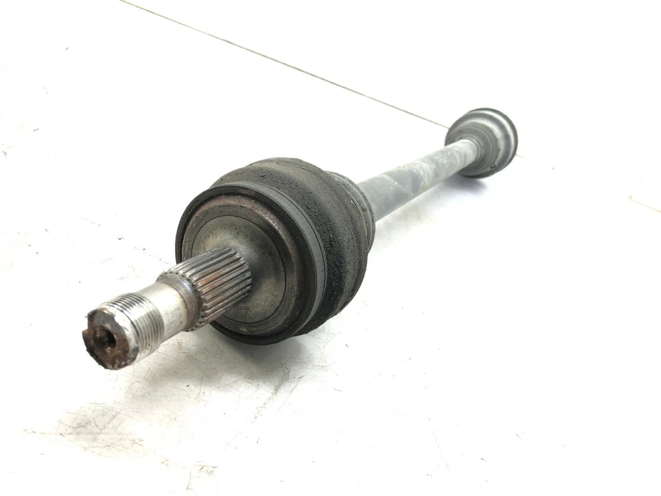 Mercedes-Benz E350 W212 2008-2017 eje trasero conductor izquierdo eje OEM. Foto 4 de 4