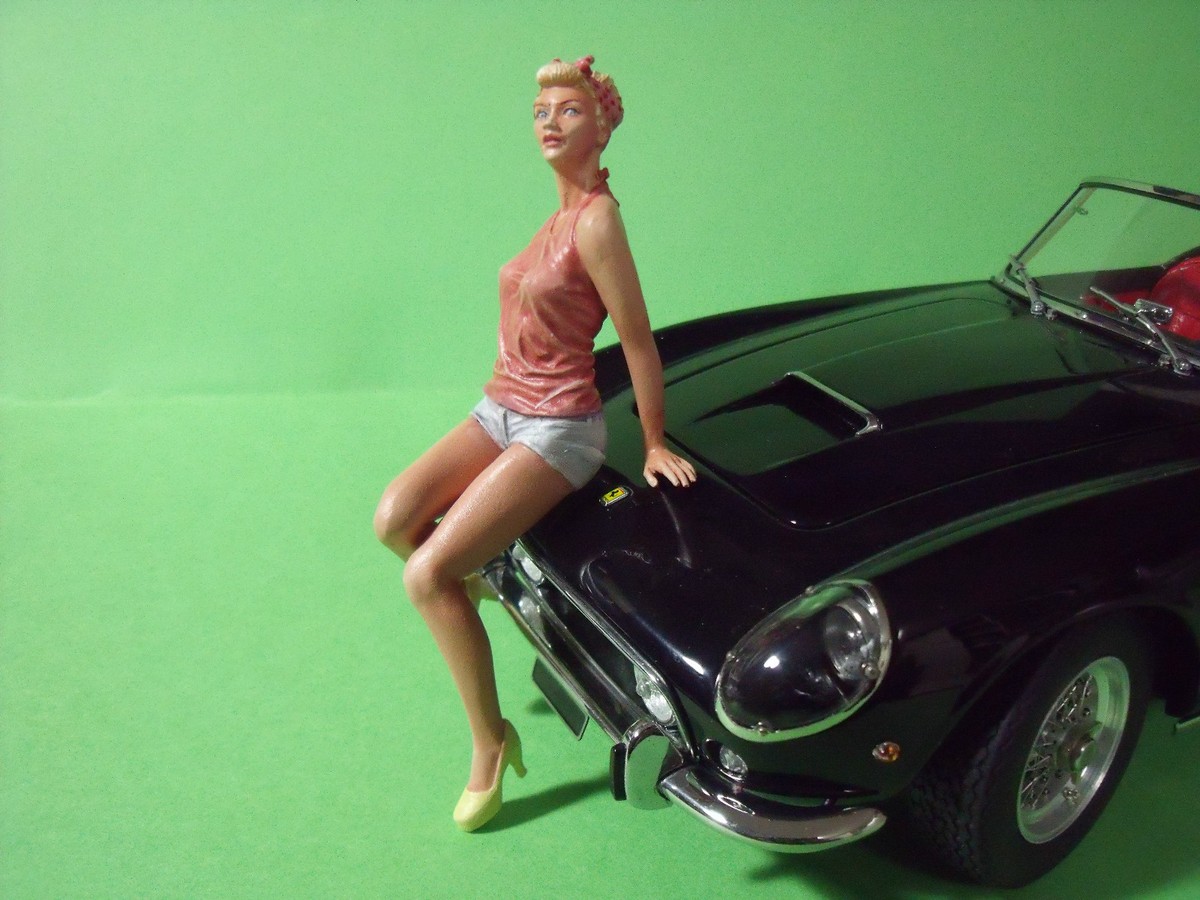 4 FIGURINES SET 131 ELEGANCE VROOM 1/43 A PEINDRE | Vroom Models