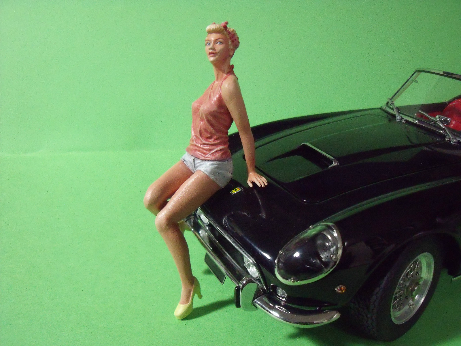 Figurine Romy à peindre 1/18 pour diorama Minichamps et Norev