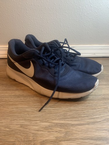 nike tanjun navy blue