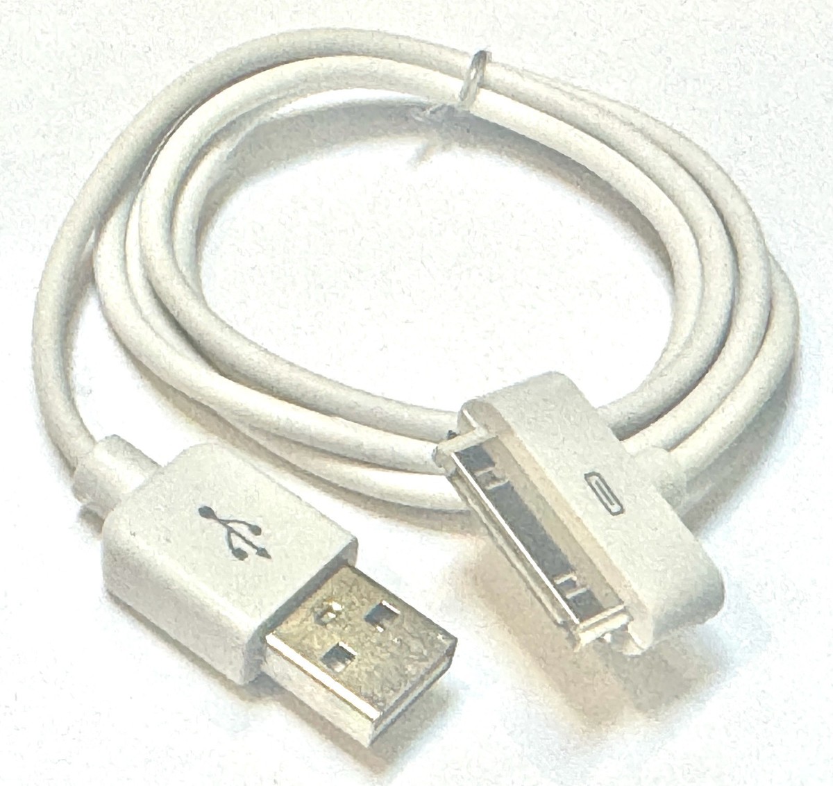 Genuine Apple MA591G/C 30-pin to USB Data Charge Dock Cable For