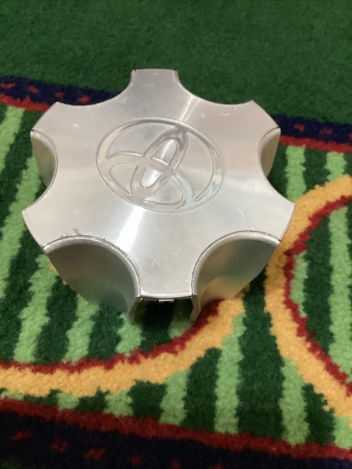 丰田苔原红杉车轮中心盖 2001 - 2006 42603-AF010 1piece — 第 4/4 张图片