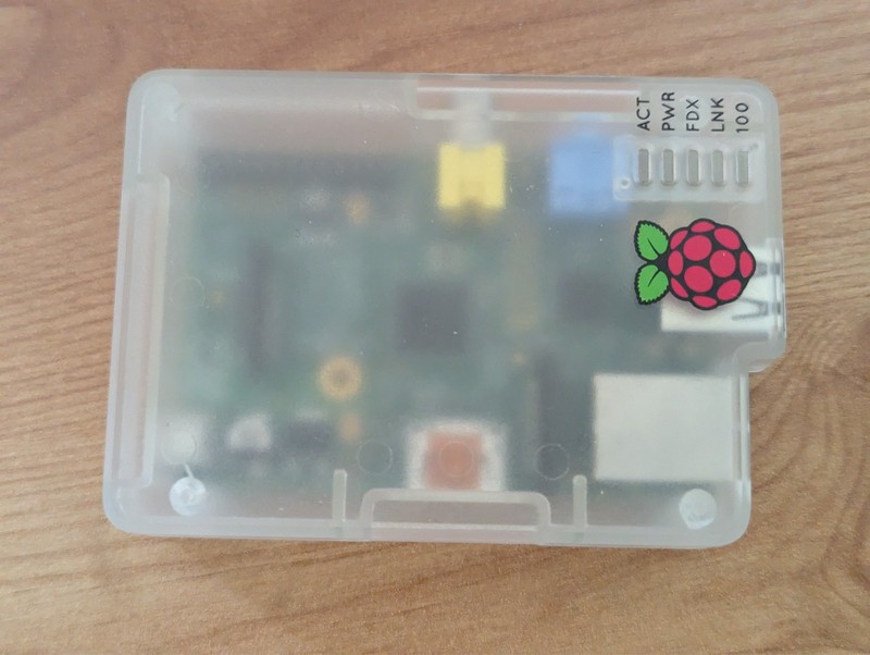 Raspberry Pi model B (2011, 12) with case