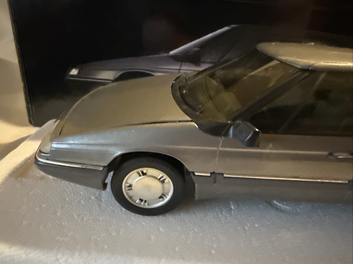 SOLIDO CITROEN XM Silver 1989 DIE-CAST CAR 1:18 SCALE 8501 New