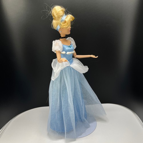Disney Store Cinderella Classic Doll With Articulated Arms Bendable Knees Dress - Picture 3 of 10