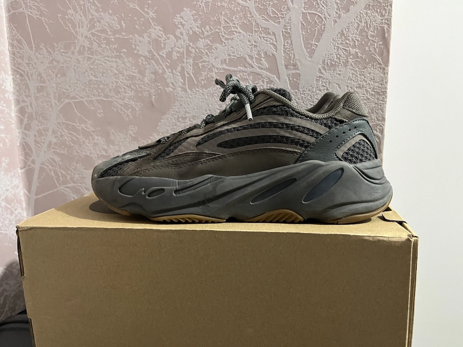 Yeezy 700 da uomo taglia 7