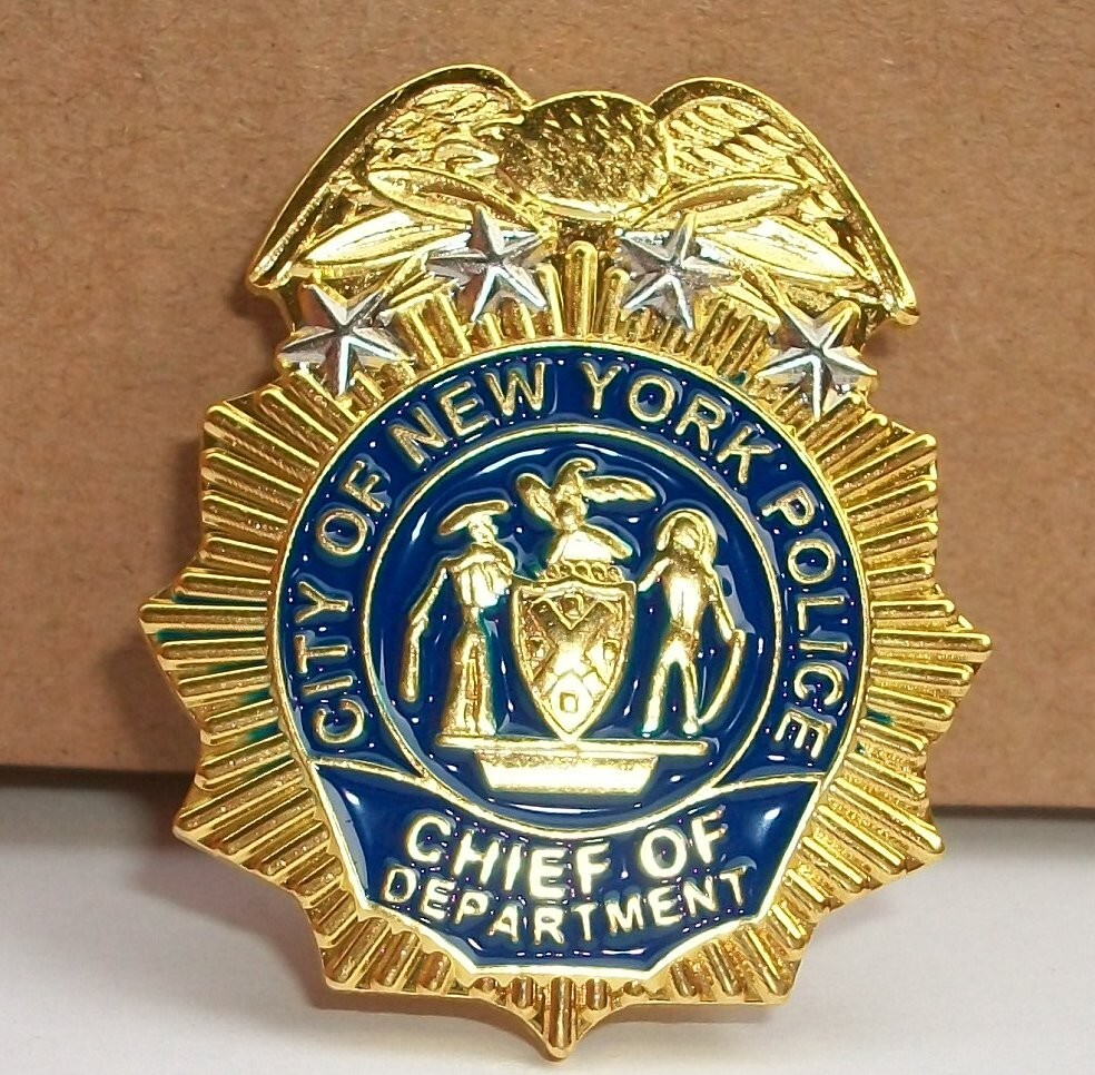 【希少】NYPD /SARGEANT（巡査部長）/徽章/帽章 /ホルダー付き 希少】NYPD /SARGEANT（巡査部長）/徽章/帽章 /ホルダー付き