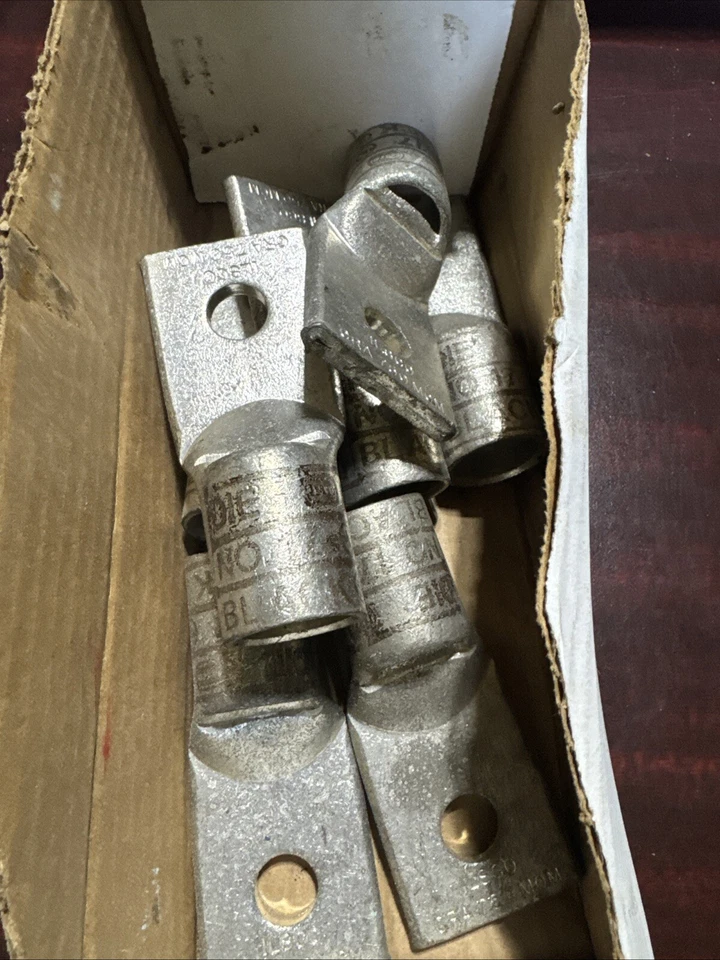 ILSCO CRA 750 MCM Compression Lug 1 Hole 5/8” No 17 Black Die - Image 3 of 3