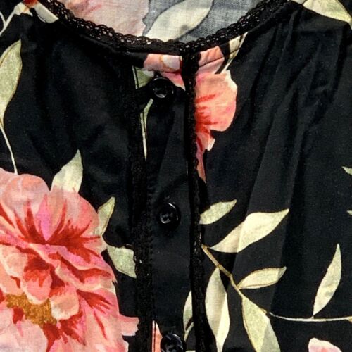 Torrid Tanktop Damen 2 2X 18-20 schwarz Blumen Babydoll Stretch Challis gehäkelt - Bild 12 von 12