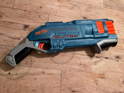 NERF Elite Warden