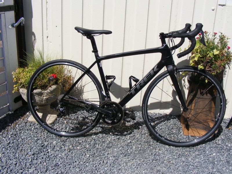 MEN CARBON FIBER TREK MADONE 5.9 ROAD BIKE FRAME 60CM WHEELS 700C COST £3500