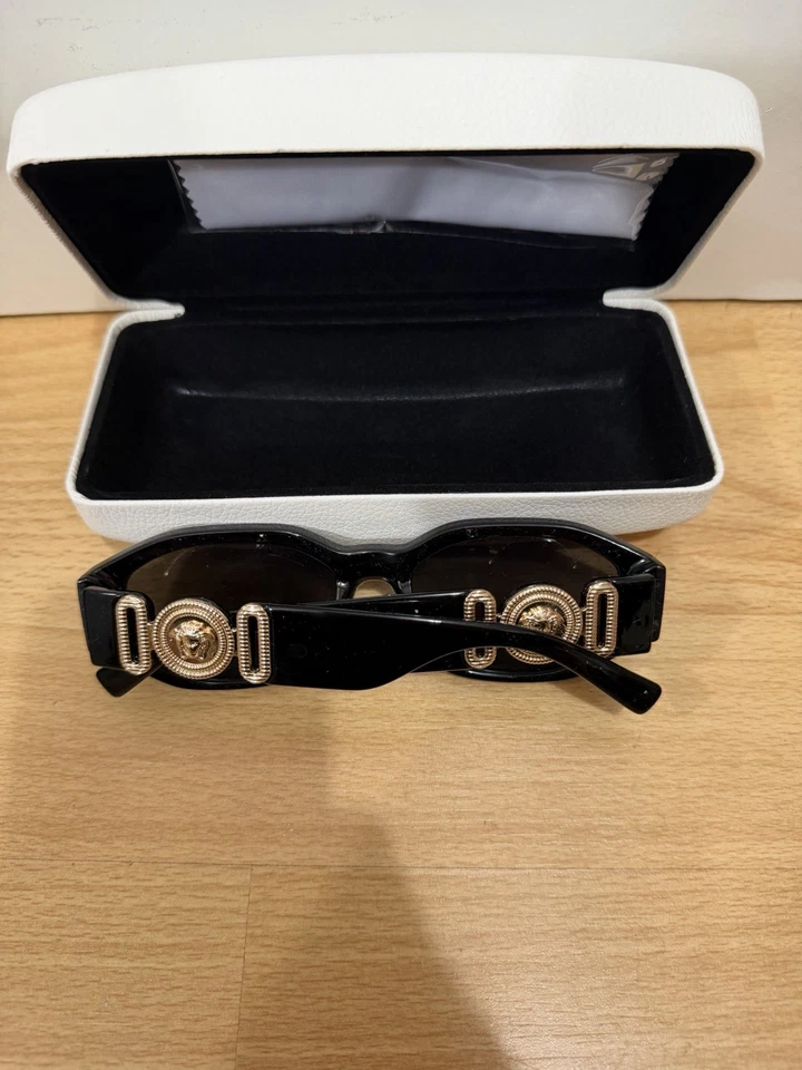Versace Sunglasses Black Model 4631 Preowned Excellent condition - Image 3 of 3