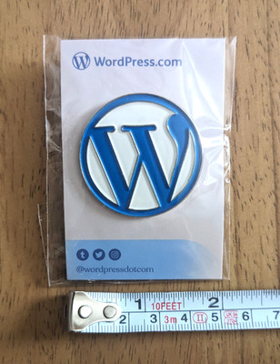 Wordpress pin badge button circular website web site development coding code W