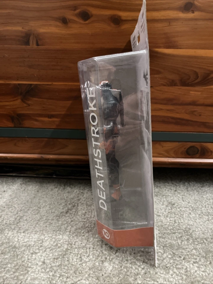 Figura DC Universe Son of Batman Deathstroke 7" DC Collectibles Foto 4 de 4
