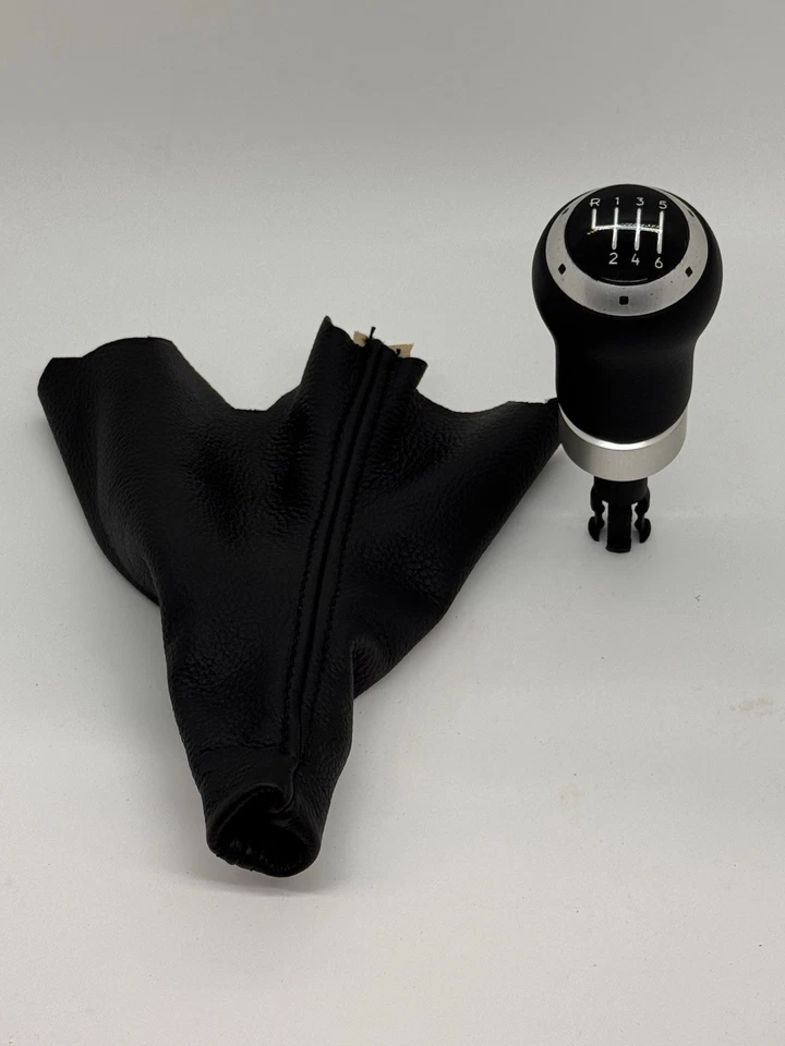 MK4 VW 6 velocidades perilla de cambio y bota de cuero GTI Golf GLI R32 VR6 1.8T Volkswagen Foto 3 de 4