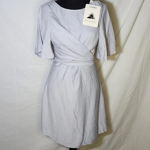Here Comes The Sun Women's Medium NWT Faux Wrap Tee Style Dress Flared Sleeve