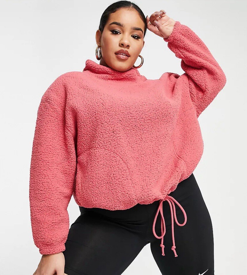 nike therma fit fuzzy pullover