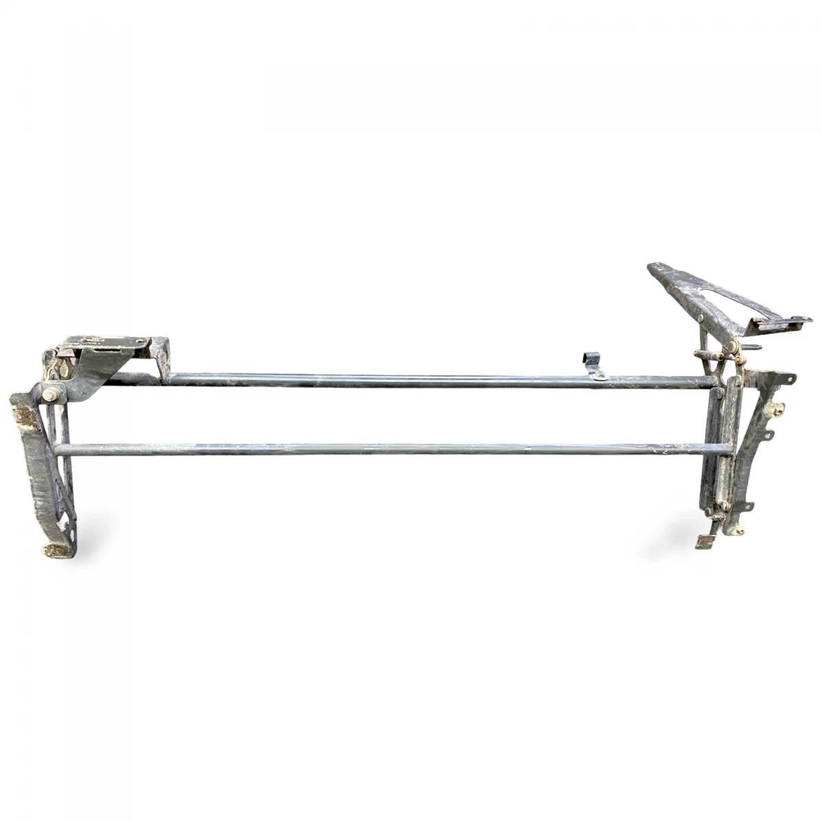2909817 Cabin Side Spoiler Bracket, Hinge assembly, left air 