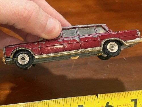 Vintage CORGI No 247 Mercedes Benz 600 Pullman 1964 Working Wipers Red Die Cast - Picture 7 of 10
