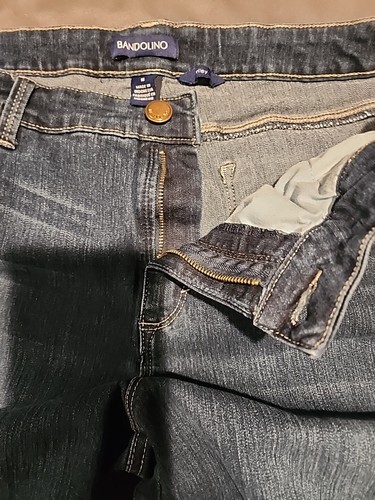 Women’s size 16 Bandolino Riley Bermuda Jean Shorts - Picture 4 of 10