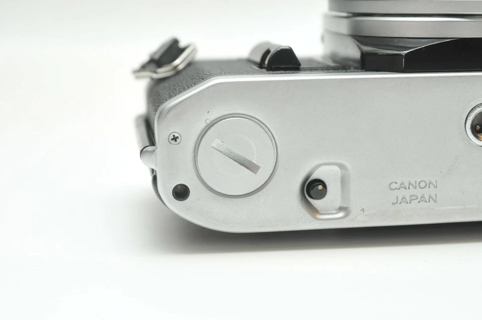 Tapa metálica Canon Winder Cap Motor Drive Access para AE-1 AE-1P A-1 AV-1 AL-1 Foto 2 de 3