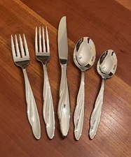 Oneida Community SHORELINE   Betty Crocker  Stainless Flatware - Choice
