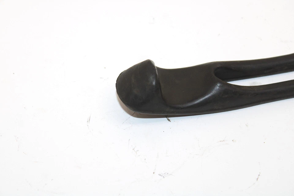 Cierre de capucha Ski-doo OEM 570027100 Q4442 Foto 3 de 4