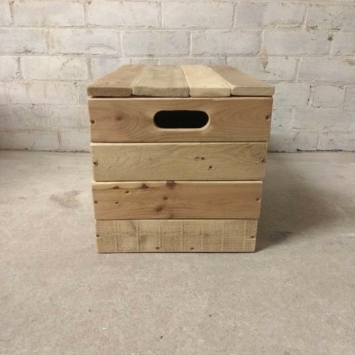 Handmade Reclaimed Wood Rustic & Chic Wooden Storage Toy Box - Picture 3 of 7