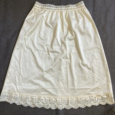 Vintage Olga Half Slip Size S