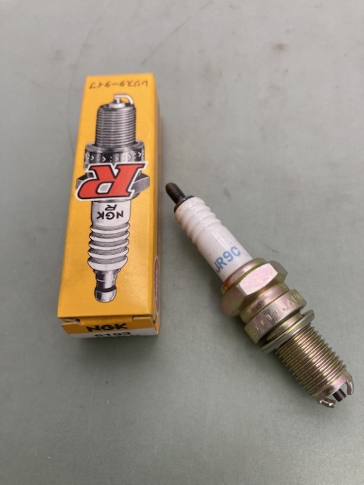 89-98 Suzuki GSX750F Katana GSX600F Standard Spark Plug JR9C QTY5