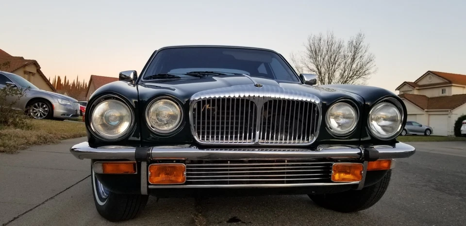 1986 Jaguar XJ6 - Image 2 of 4