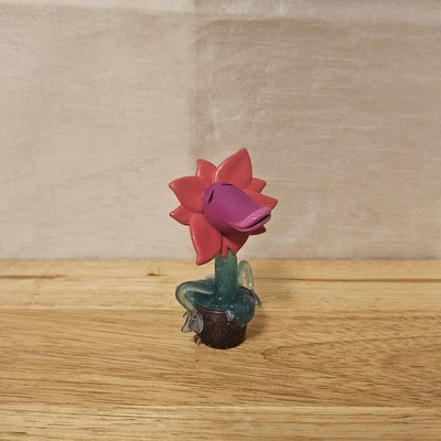 Disney Vampirina Glowtastic PENELOPE Ghoul Glow Venus Fly Trap Plant Figure 3.5 