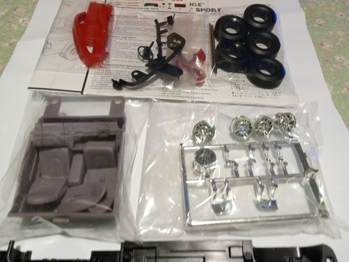 Kit modellino LINDBERG Dodge Dakota Sport Pickup Truck SUPER-SNAP Ultra 1/25 - Foto 3 di 6