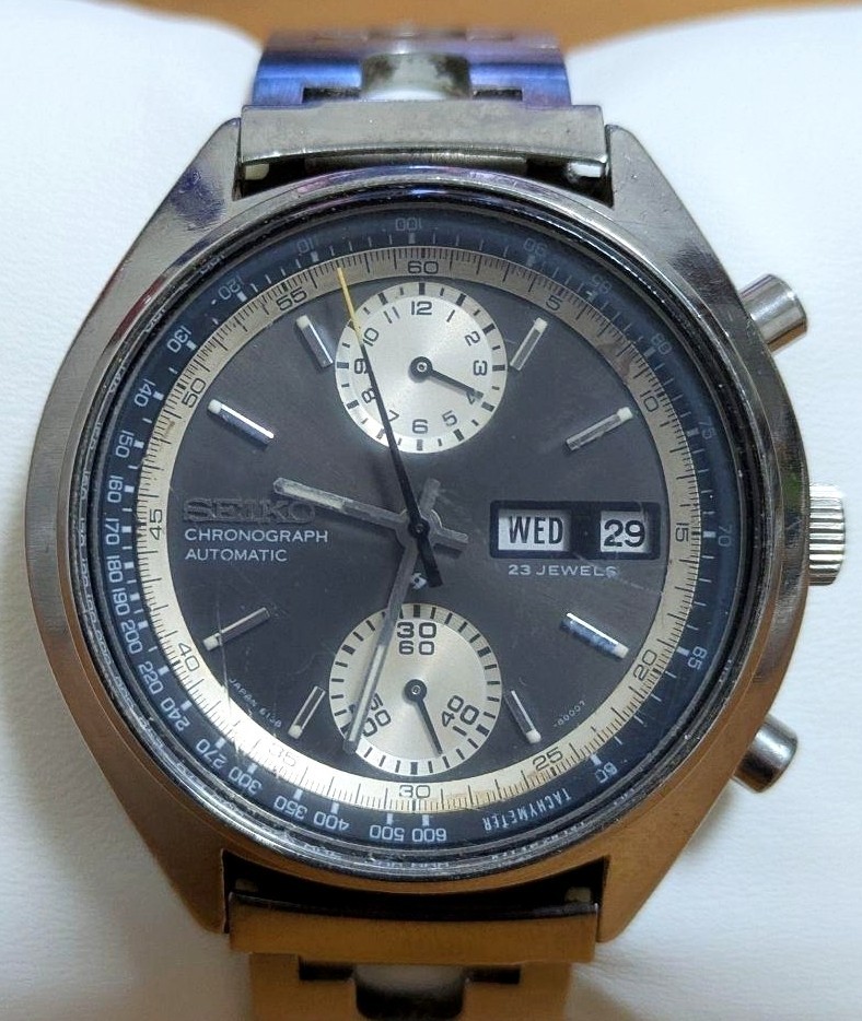 Seiko 6138-8000 Reverse Panda Chronograph Automatic Vintage 1970s JDM Day Date