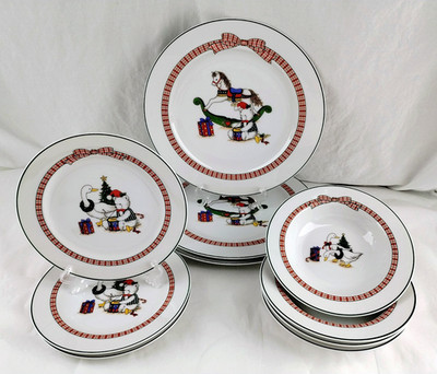 ANCHOR HOCKING Holiday Memories 10 Piece Dinner Christmas Plaid Horse Bear Goose