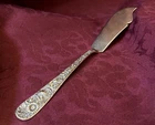 40.93g Repousse by S. Kirk & Son Sterling Flat Handle Master Butter Knife 7 1/8"