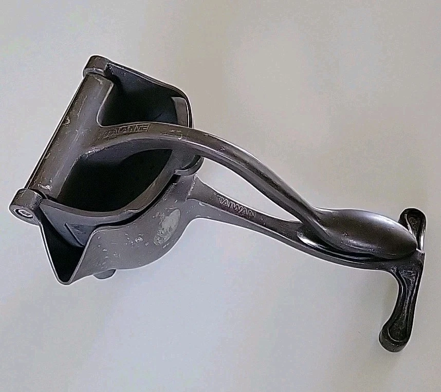 Vintage Aluminum Citrus Press Juicer Jialante