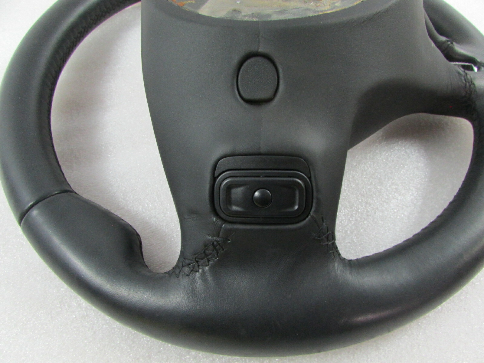 Maserati Ghibli, Steering Wheel, Black Leather, Used, P/N 670044504