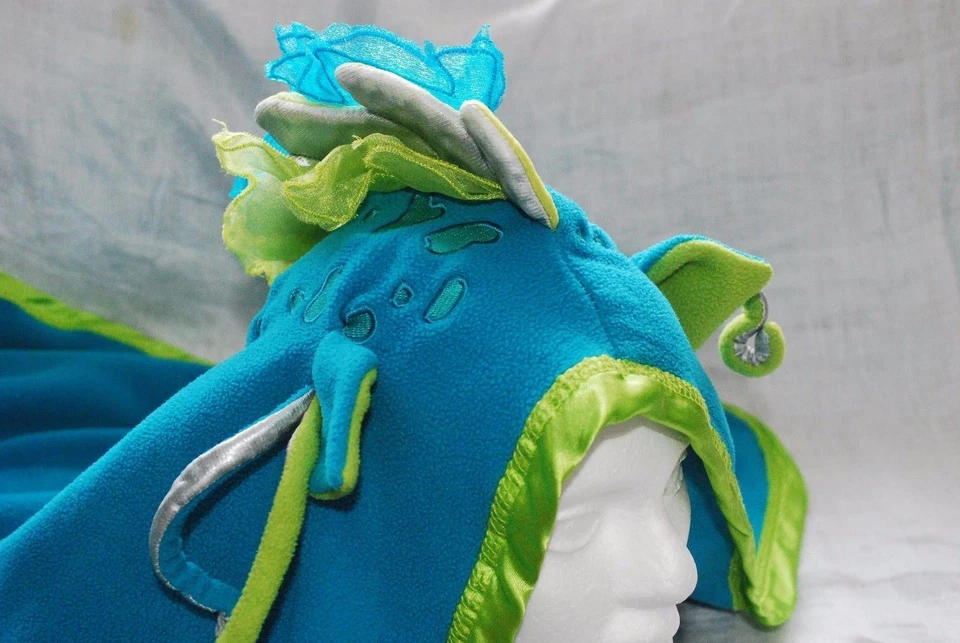 Snugaboo Manta de Seguridad con Capucha "Fideos" Azul/Verde Pez - Vellón Borde Satinado Foto 4 de 4