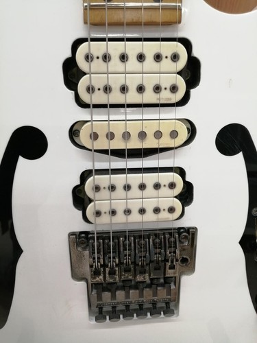 Chitarra elettrica Ibanez Paul Gilbert PGM300 White Dinky Type usata dal Giap... - Foto 3 di 12