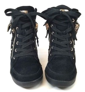 guess black suede ankle boots