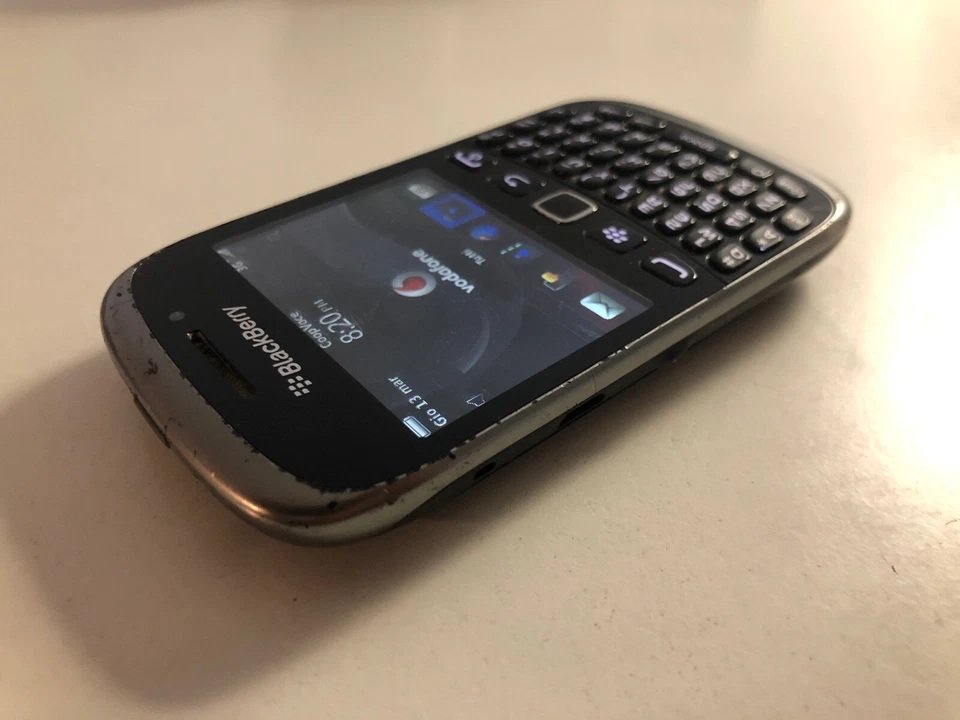 Telefono Cellulare BlackBerry Curve 9320 QWERTY Marcato Vodafone - Funzionante - Immagine 4 di 4