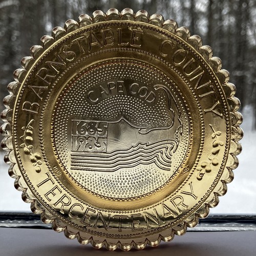Patriotische Cape Cod Flagge Barnstable County MA 300 Jahre Pairpoint Glas Tasse Teller - Bild 5 von 7