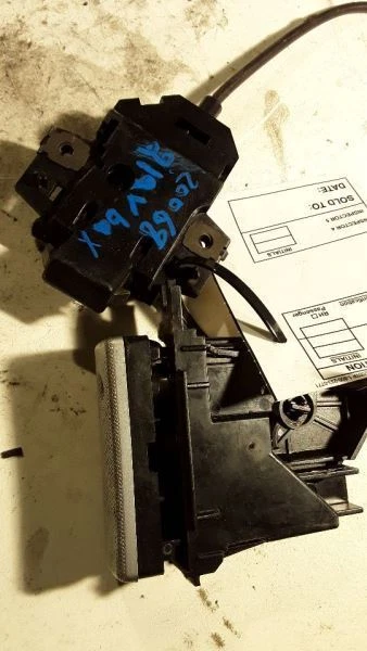 Pestillos para guantera Porsche Cayenne 2004 Foto 2 de 4