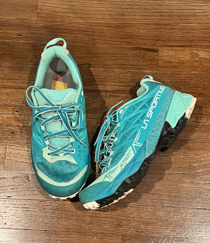 Zapatos para correr La Sportiva Akyra Trail para mujer talla EE. UU. 7 como nuevos