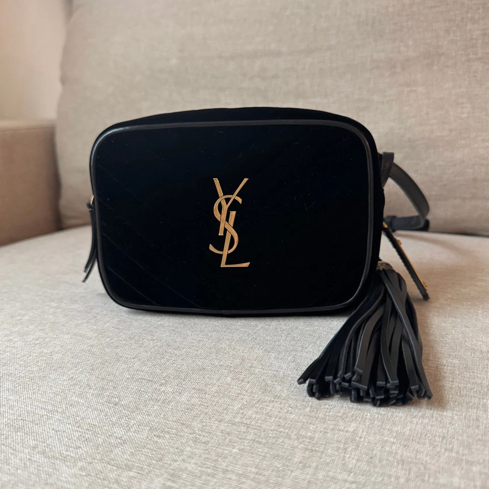 Bolso Cinturón Saint Laurent Negro Terciopelo Cuero Chevron NUEVO Dorado Logo YSL Riñonera Foto 2 de 4